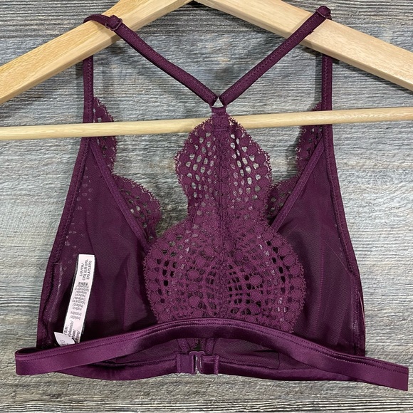 Victoria’s Secret Lace Front Close Racerback Lightly Lined Bralette Size Small - Picture 3 of 9